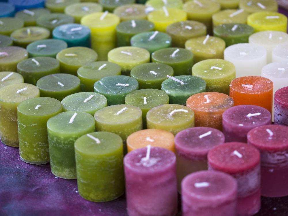 How to Color Candles